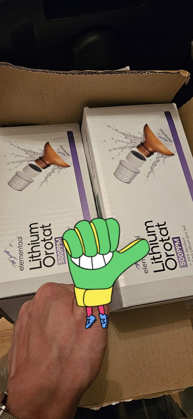 Customer photo review of 2 x 1000ml + 500ml Lithium Orotat | inkl. Dosierspritzen, Messbechern & Pipetten