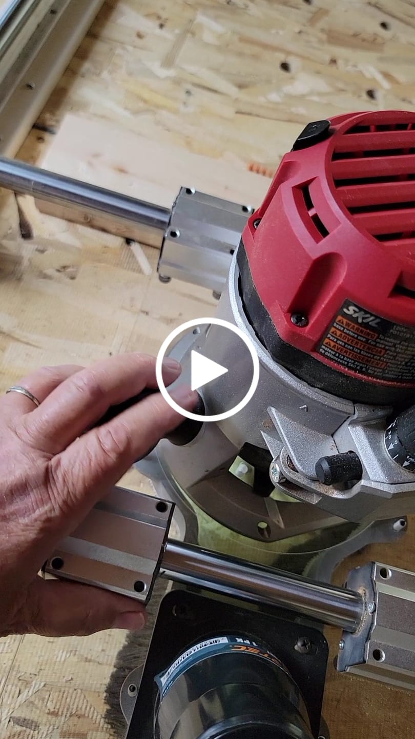 Customer video review of Dust Collection Kit V2.0 For Full Size Router Sled