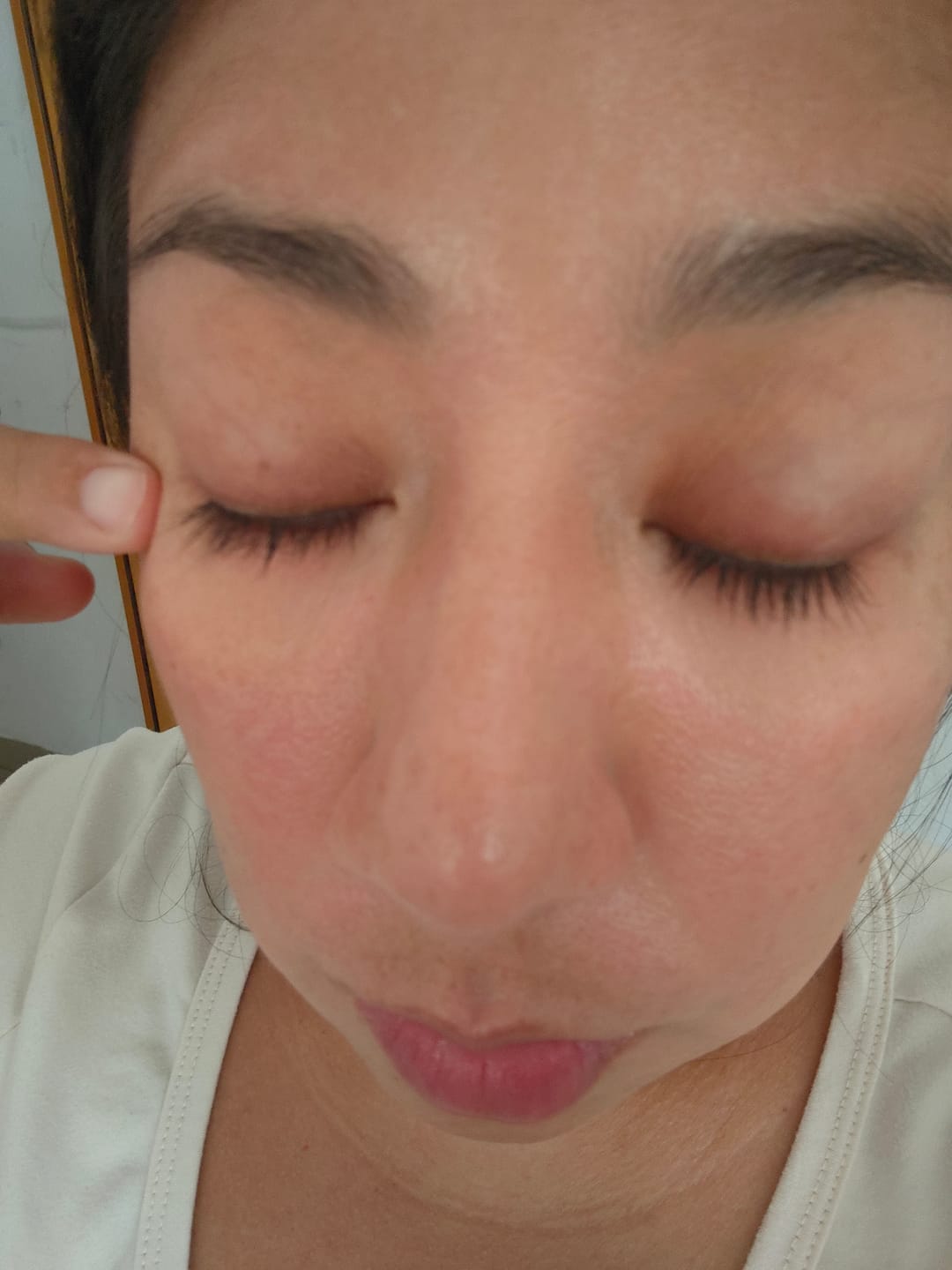 Customer photo review of KosmaLash® | Sérum Crecimiento & Anticaída