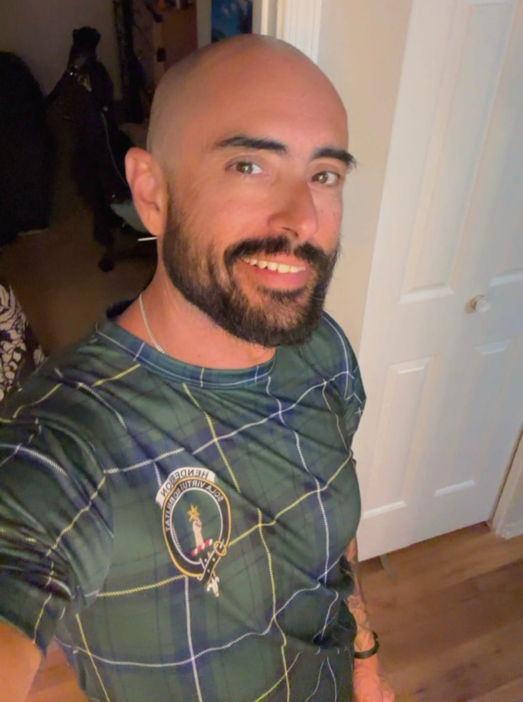 Customer photo review of Scottish Henderson Clan Crest Tartan T-Shirt