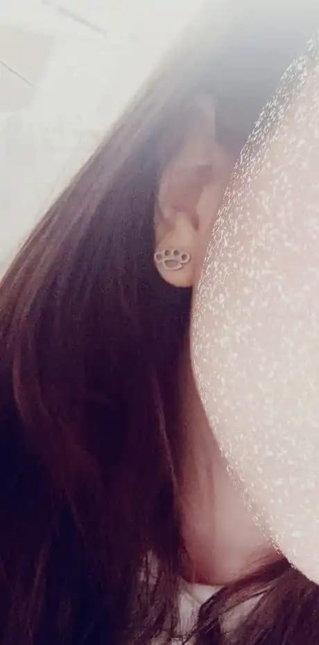 Customer photo review of Boucle d'Oreille Homme POING AMÉRICAIN (Paire)