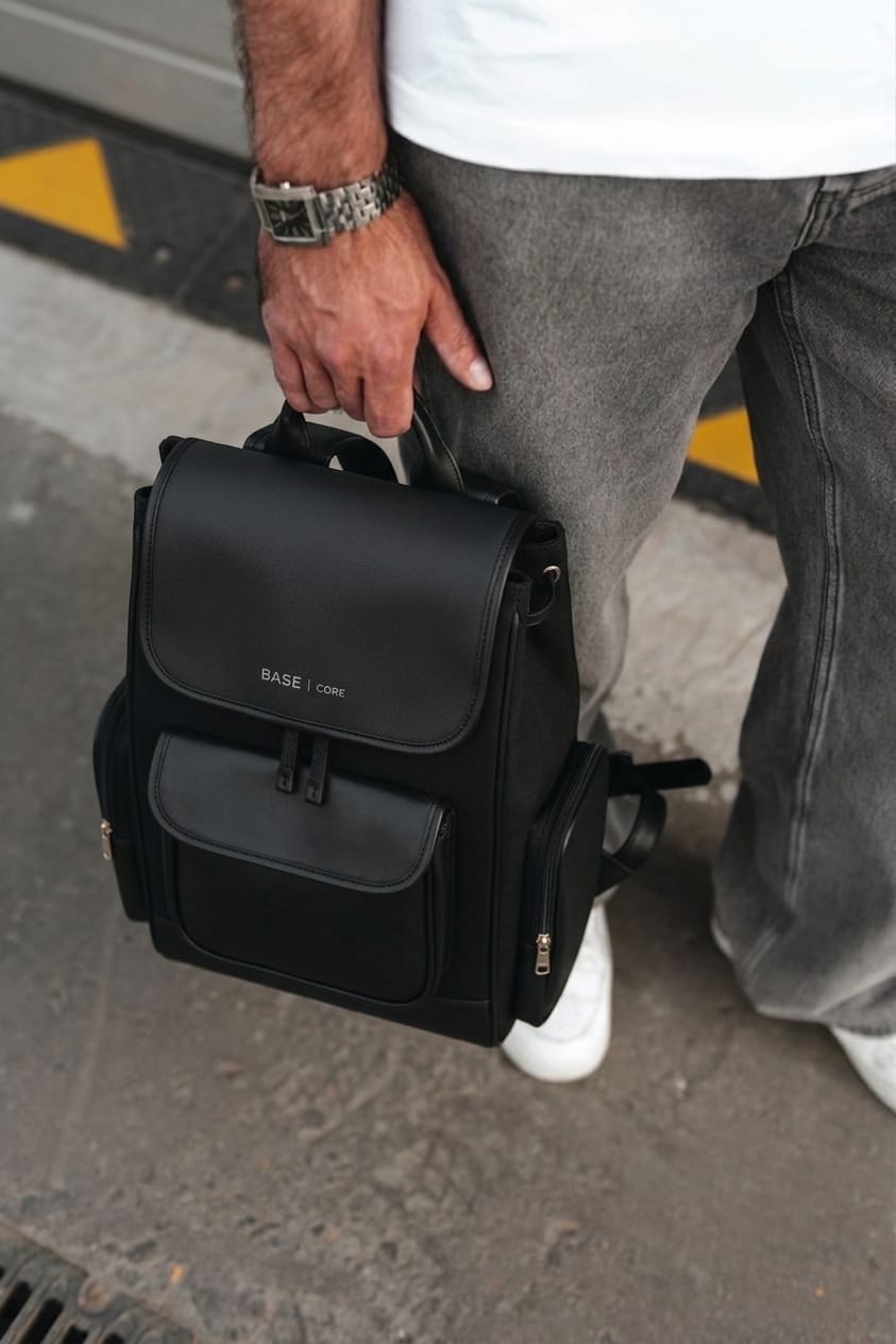Customer photo review of Multi Envelope Flap Backpacks Largre - Black