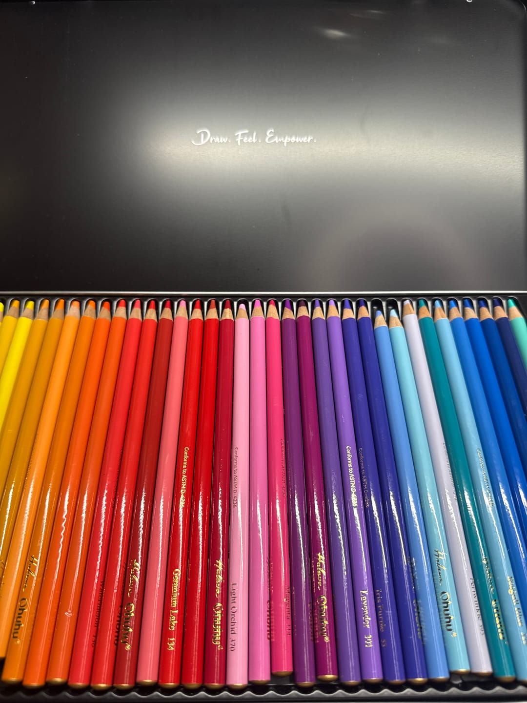 Customer photo review of Ohuhu Halawa Series 72 Colors Oil-based Colored Pencils