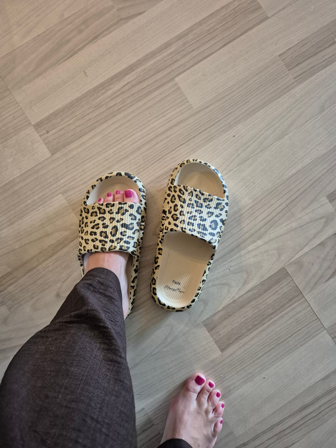 Customer photo review of HappyFlops Limited Editions