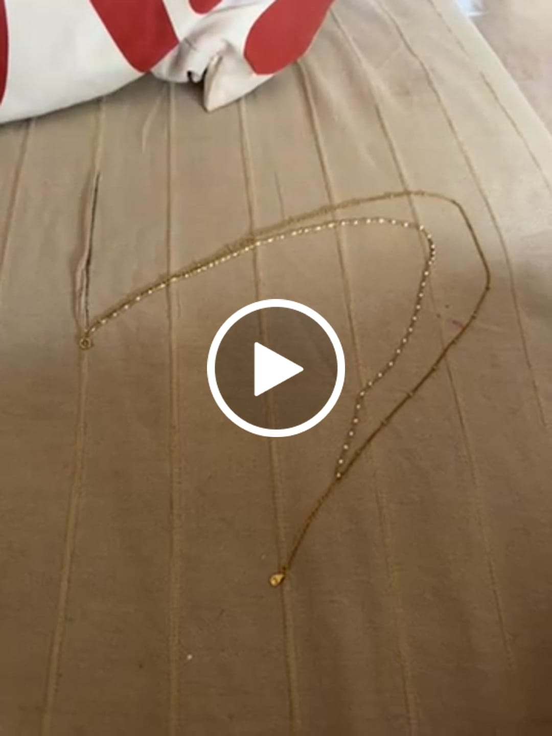 Customer video review of Collar Doble Cadena