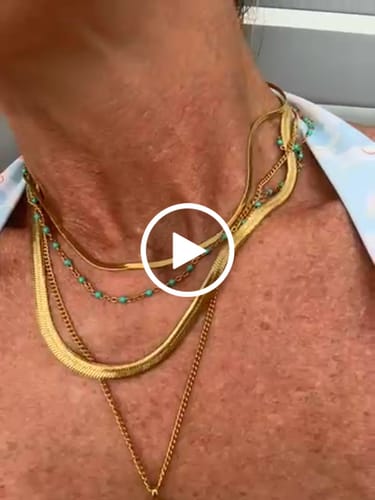 Customer video review of Chelsea Herringbone Necklace (Bundle)