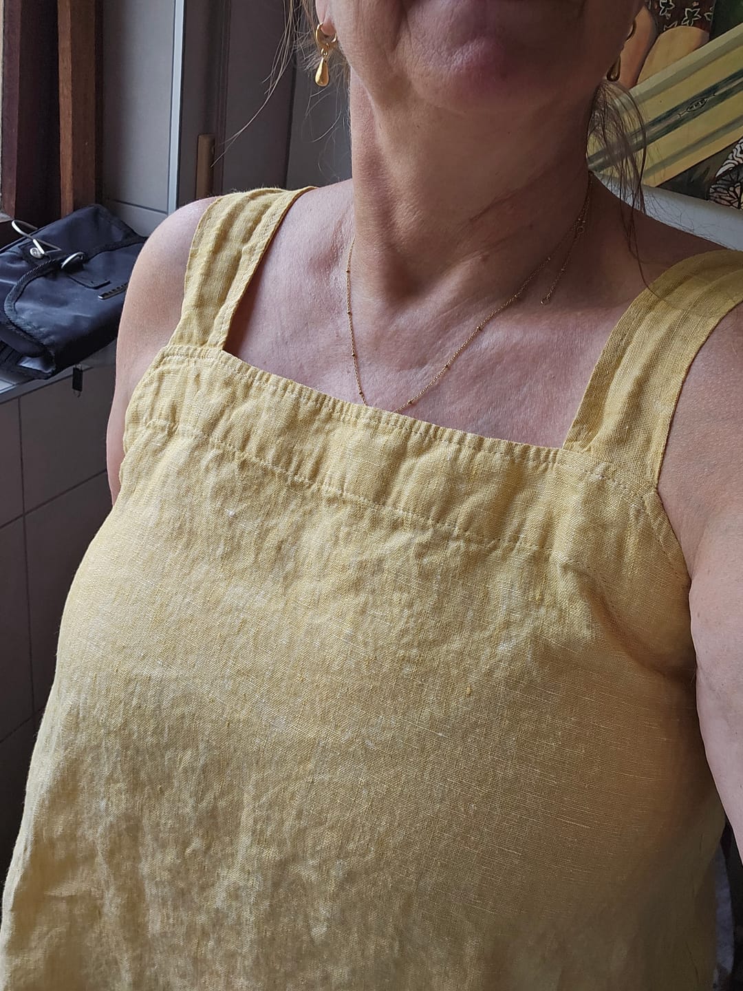 Customer photo review of Blouse Florence – Lin chiné jaune doux