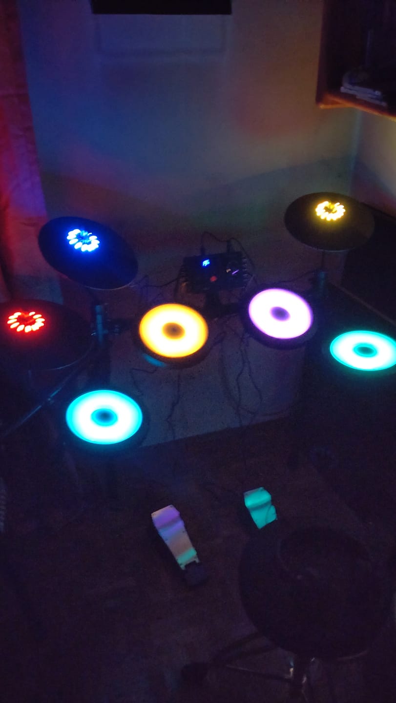 Customer photo review of Donner DED-70L Elektronisches Schlagzeug mit LED-Licht