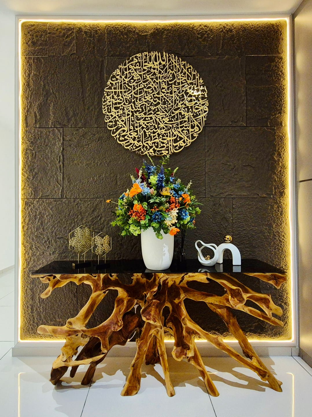 Customer photo review of Ayatul Kursi Calligraphy Full Circular Metal Islamic Wall Art