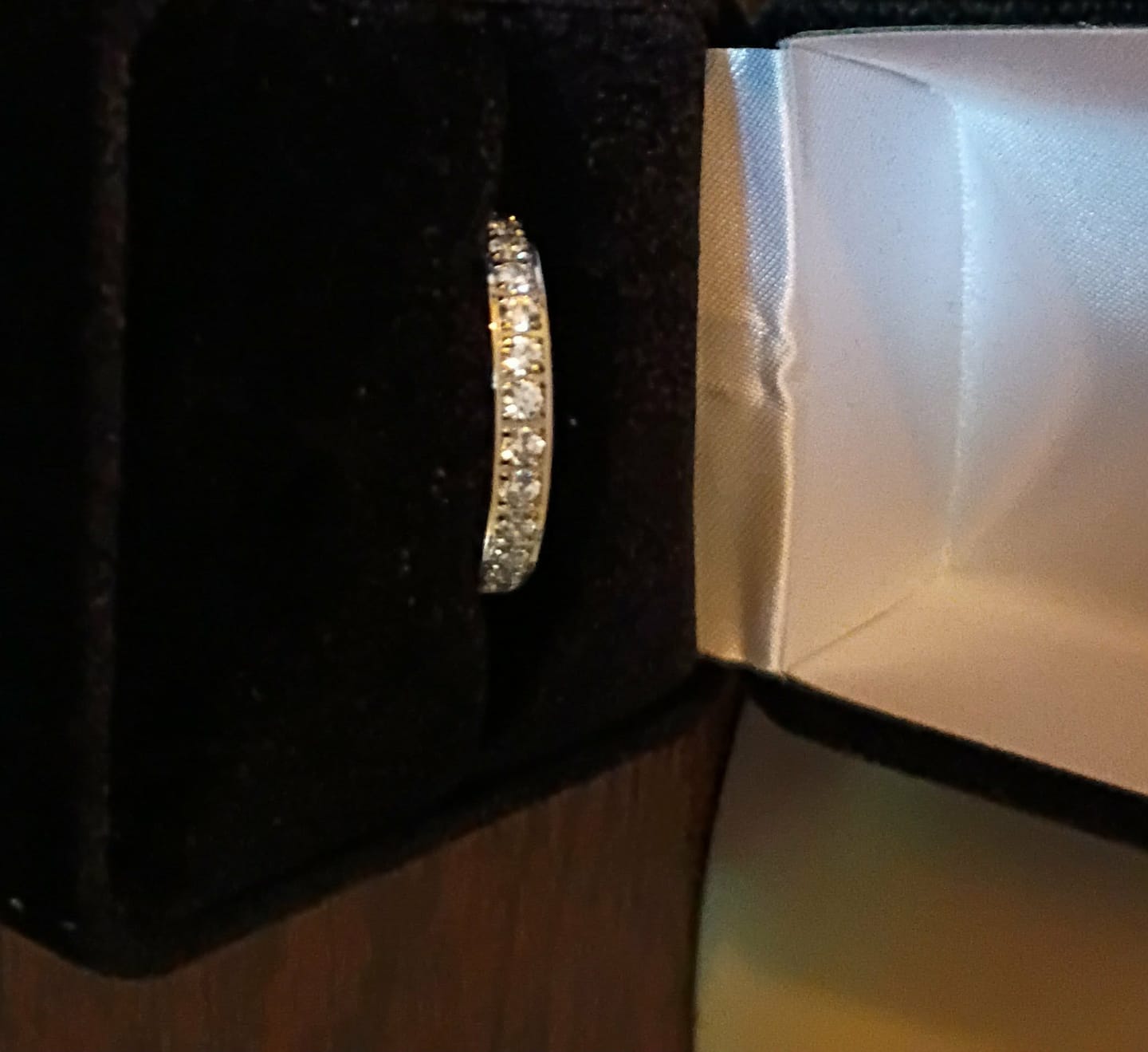 Customer photo review of Titanium Full Eternity Ring 3mm