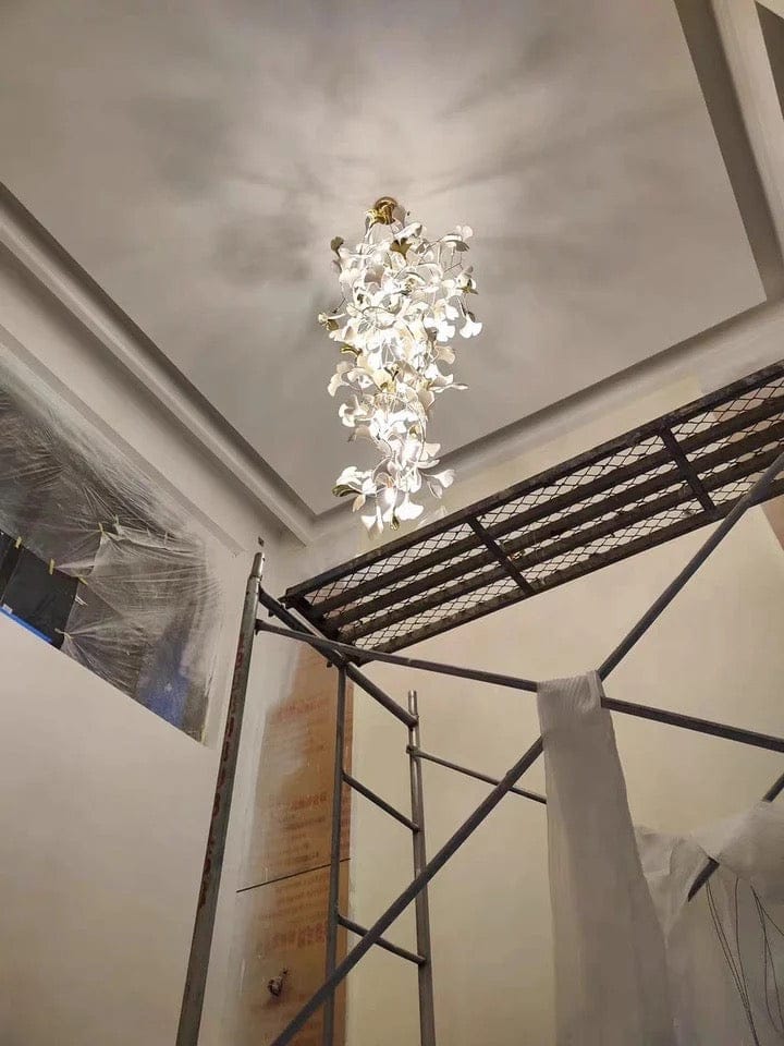 Customer photo review of Żyrandol liście miłorzębu Ginkgo – luksusowa lampa wisząca do klatki schodowej i salonu | FOGLIA