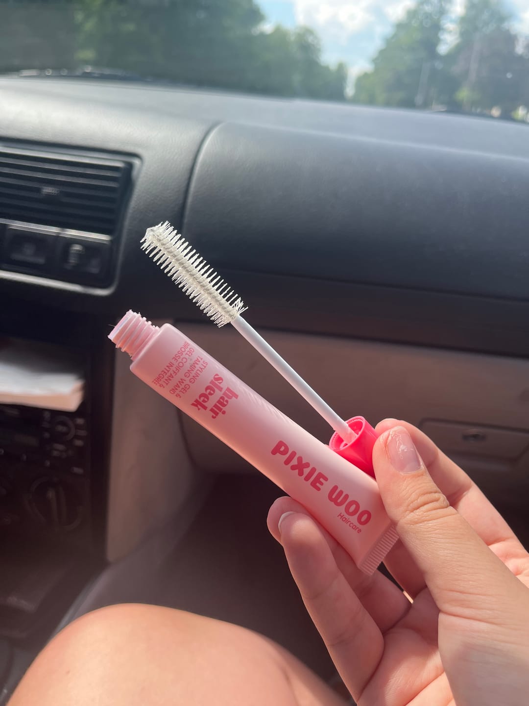 Customer photo review of Hair Sleek - Styling gel and taming wand
