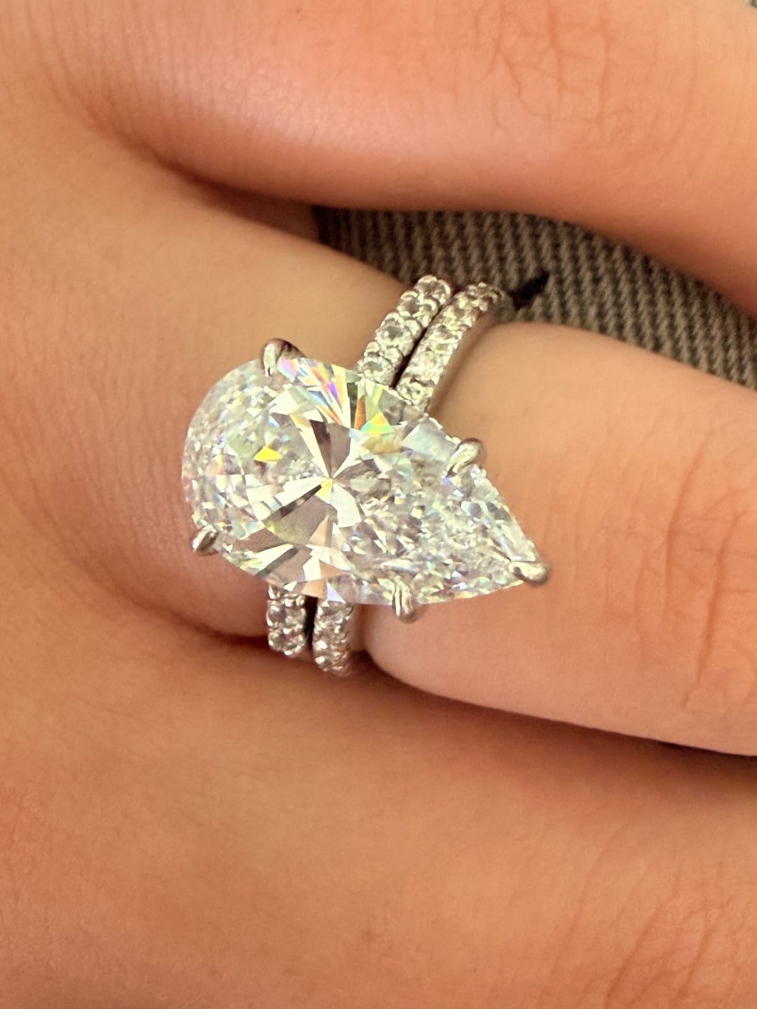 Customer photo review of S925 4.5Ct Pear Cut Wedding Ring & Open Wedding Band Bridal Rings Travel Rings For Her
