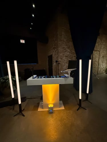 Customer photo review of Headliner HL30001 Malibu Portable DJ Podium with Countertop and Base Column - White