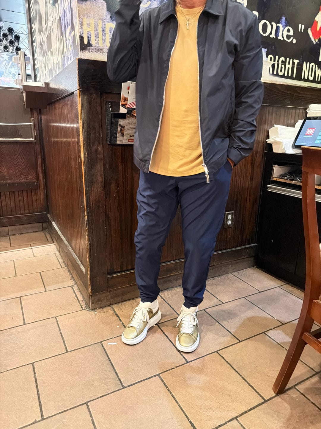 Customer photo review of All-day Pants - Navy