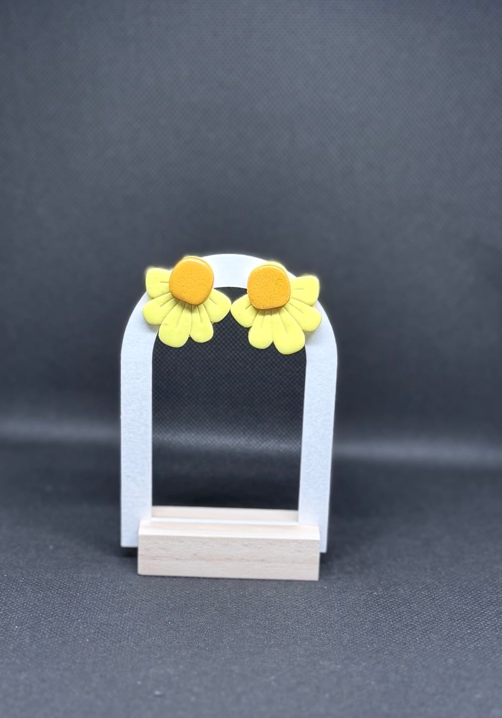 Customer photo review of Daisy Layered Stud Polymer Clay Cutter Set