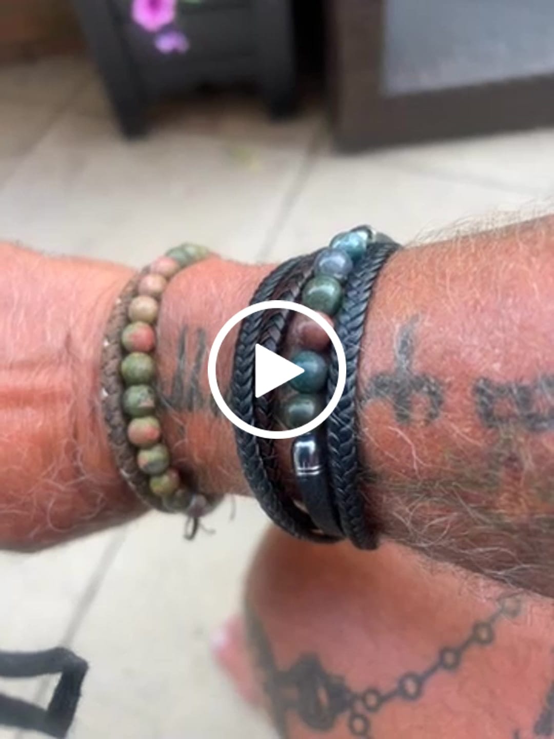 Customer video review of Buddha Stones Tiger Eye Lava Rock Black Onyx Lazurite Lapis Lazuli Hematite Bead Positive Leather Bracelet