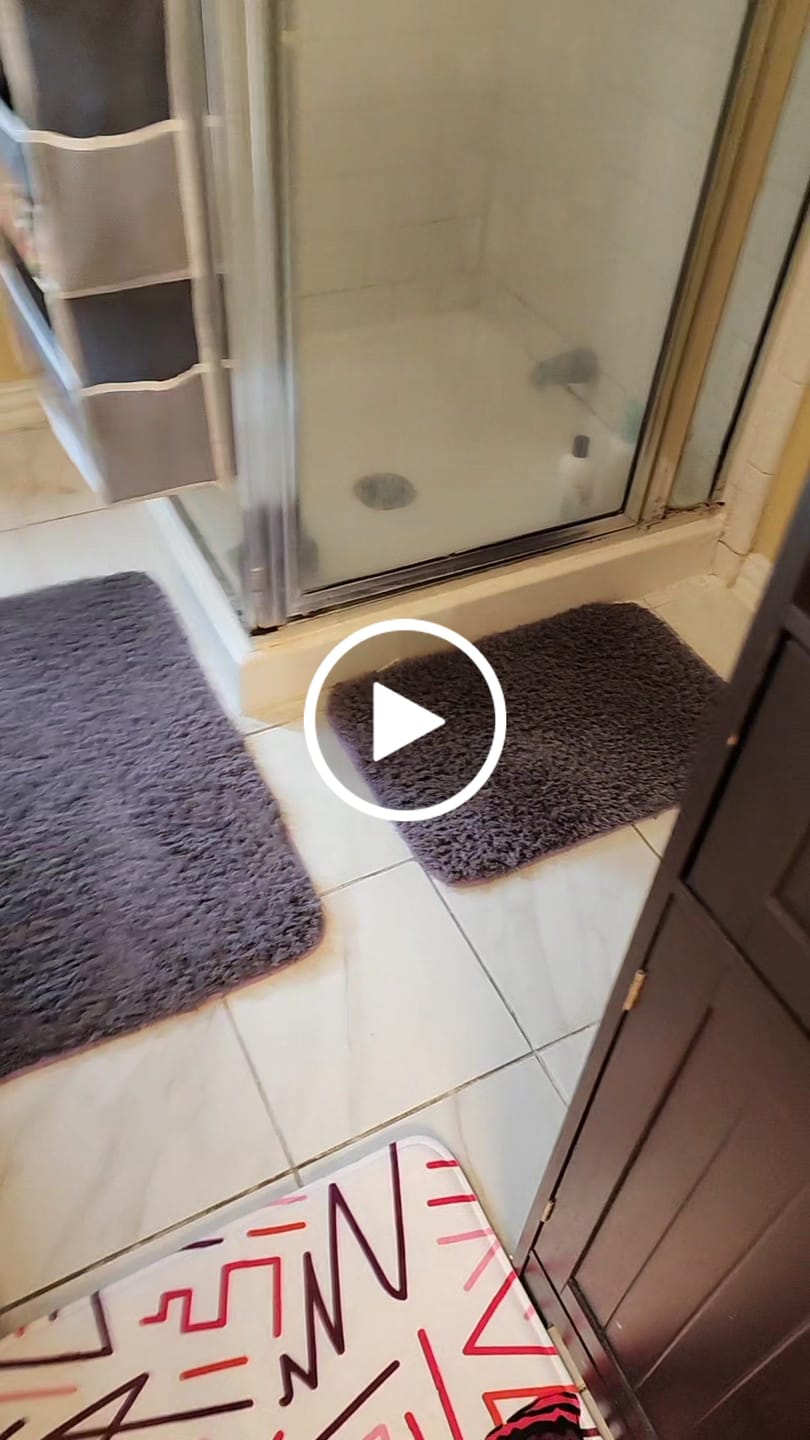 Customer video review of AFROBRATS™ Geek Bath Mat