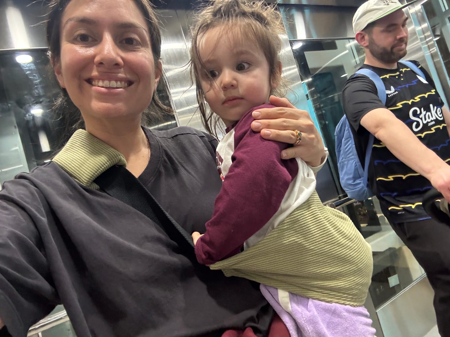 Customer photo review of POUCH™ TODDLER CARRIER