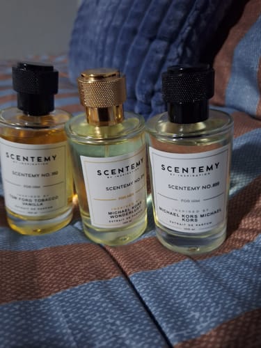 Customer photo review of Limited Time Only: Buy 1 Get 2 FREE 100ml Perfume Bundle