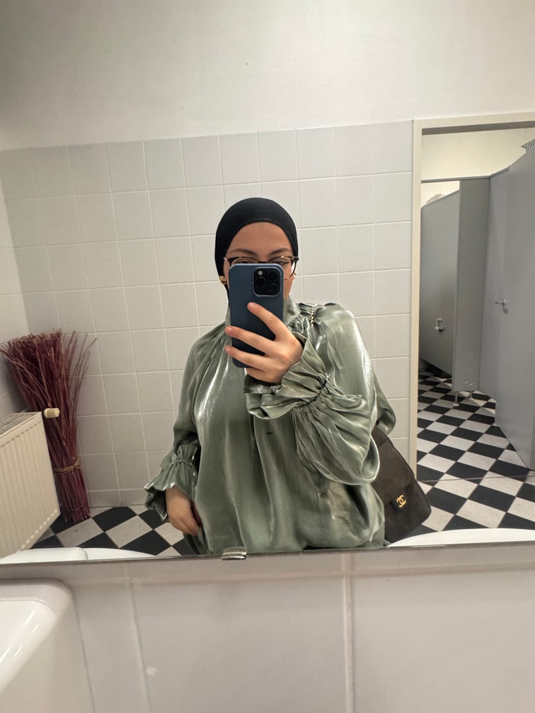 Customer photo review of Shiny Bluse