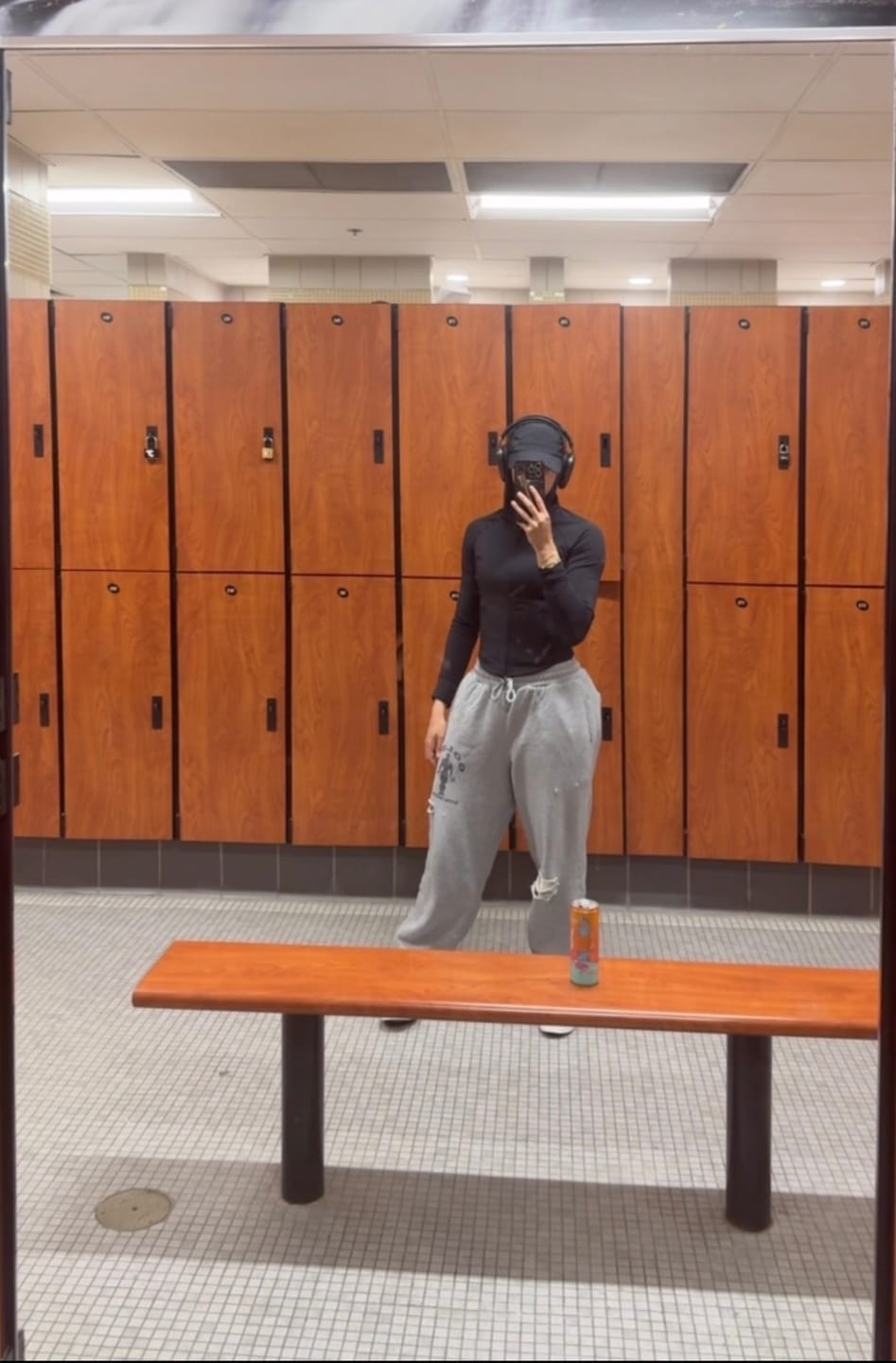 Customer photo review of 2054 - Gold's Iron Legacy Layered Joggers