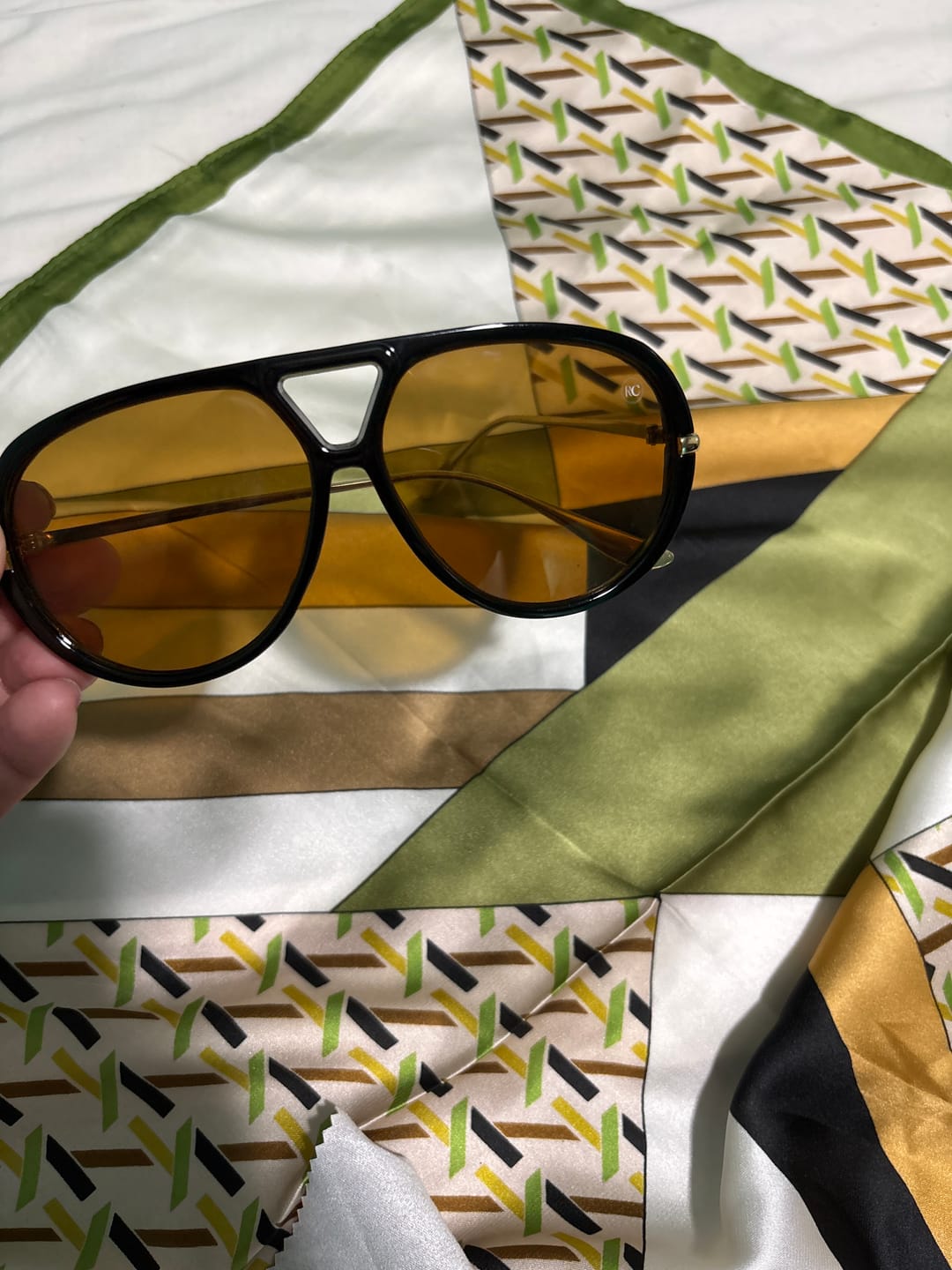 Customer photo review of Óculos Veneza
