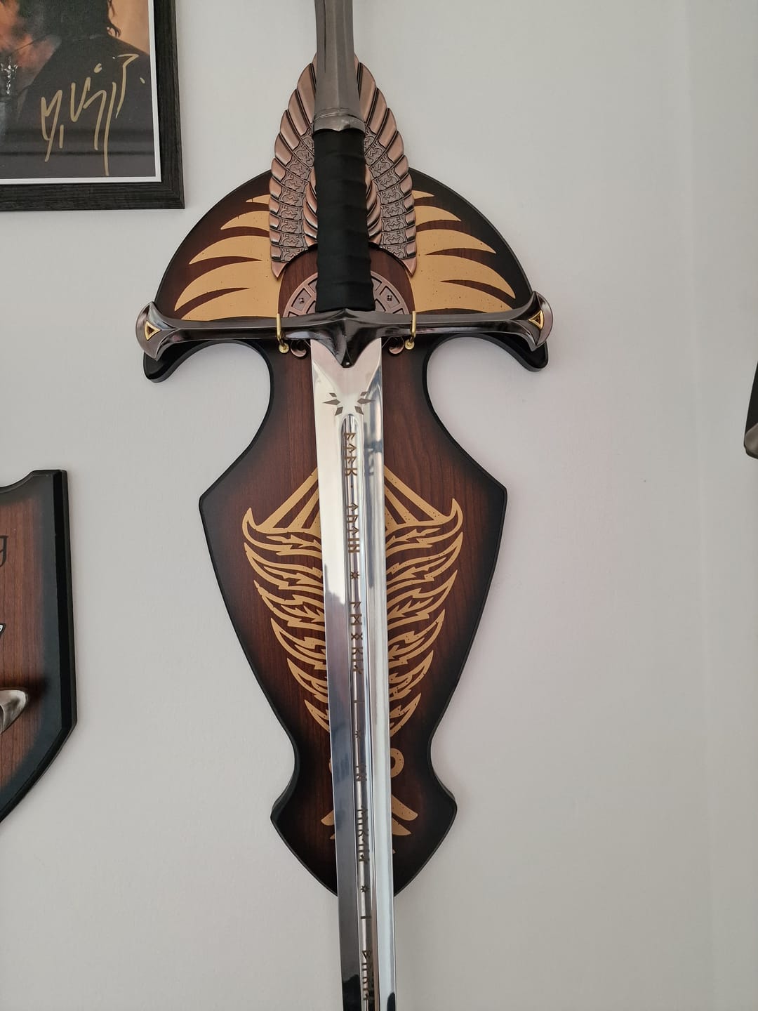 Customer photo review of LORD OF THE RINGS - NEW! Superior Anduril, The Sword Reforged with Scabbard and Plaque
