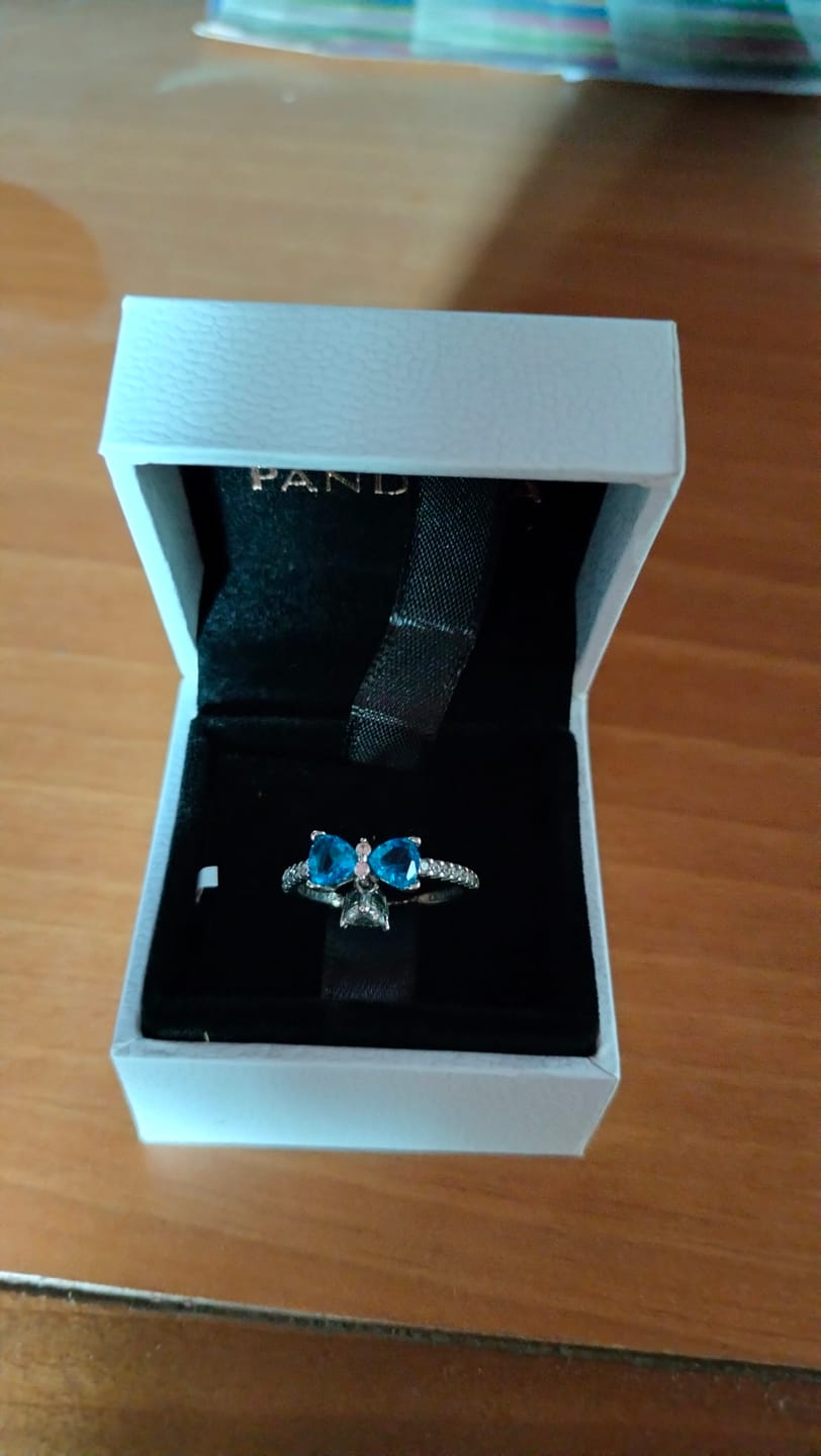 Customer photo review of ANILLO PANDORA LAZO AZUL BRIDGERTON PLATA .925 MOÑO