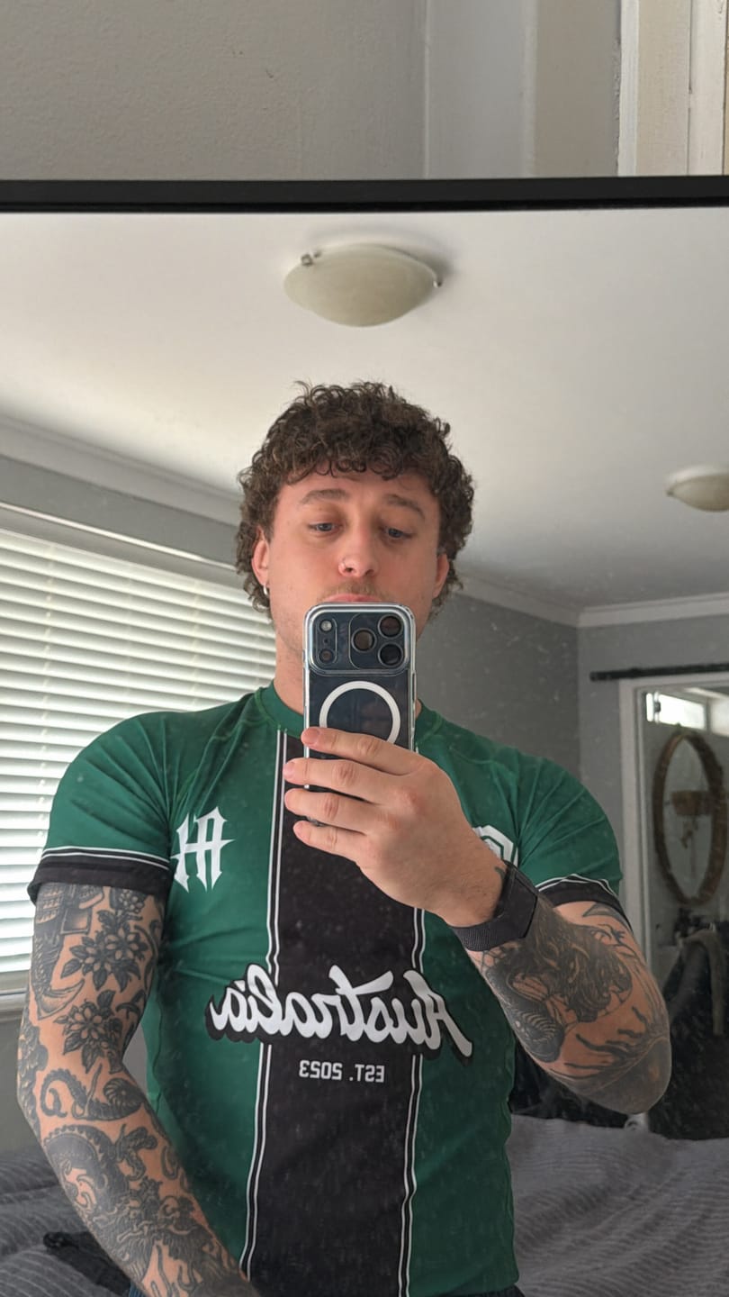 Customer photo review of FC SERIES - BJJ RASH GUARD - GREEN
