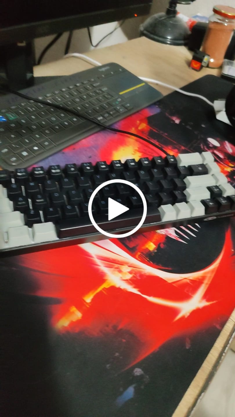 Customer video review of Tastatura Mecanica Gaming Timebox, Red Swtich, 60%, Lumini LED, Negru Gri