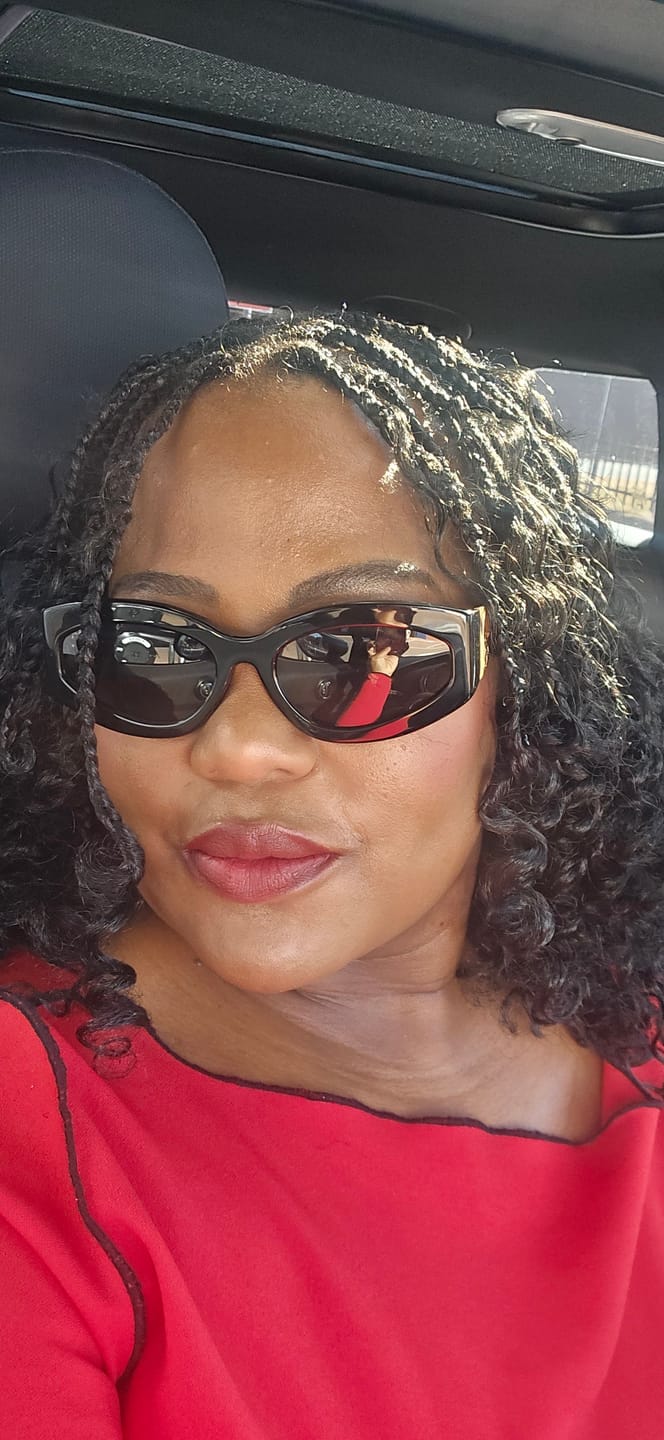 Customer photo review of Black Blanco Sunglasses