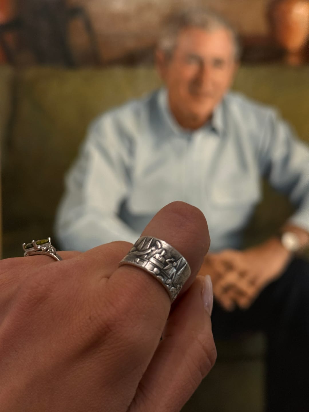 Customer photo review of The "Farewell Kiss" Ring -Oxidized 925 Sterling Silver or Stainless Steel