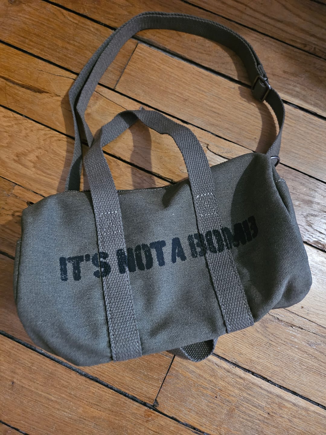 Customer photo review of [2ND PRE-ORDER] BTS - ARIRANG WORLD TOUR OFFICIAL MD OFFICIAL LIGHT STICK BAG