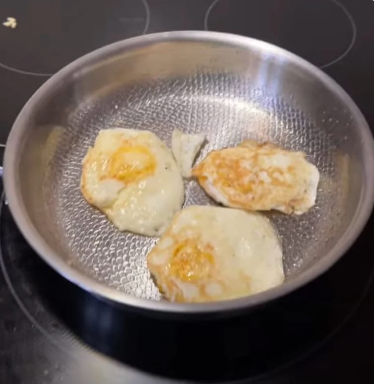 Customer photo review of TitaneX® Titanium Nonstick Frying Pan