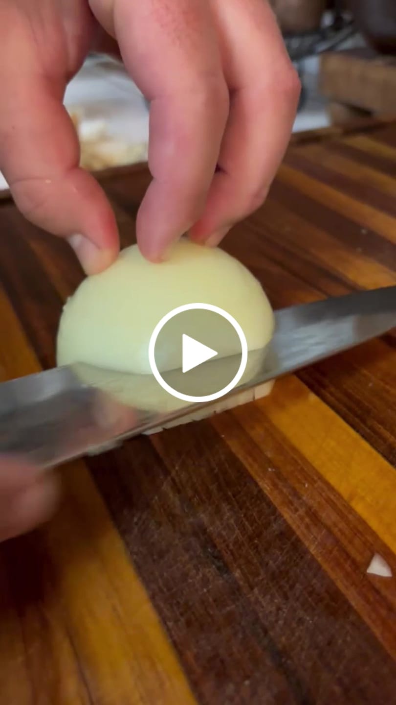 Customer video review of Kenshiro Hatono R2 Gyuto 240 mm