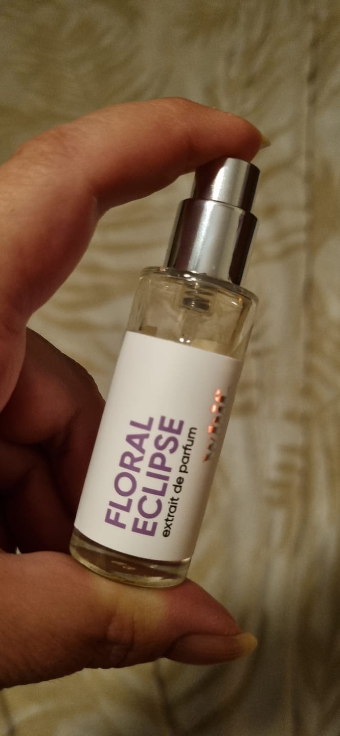 Customer photo review of Floral Eclipse