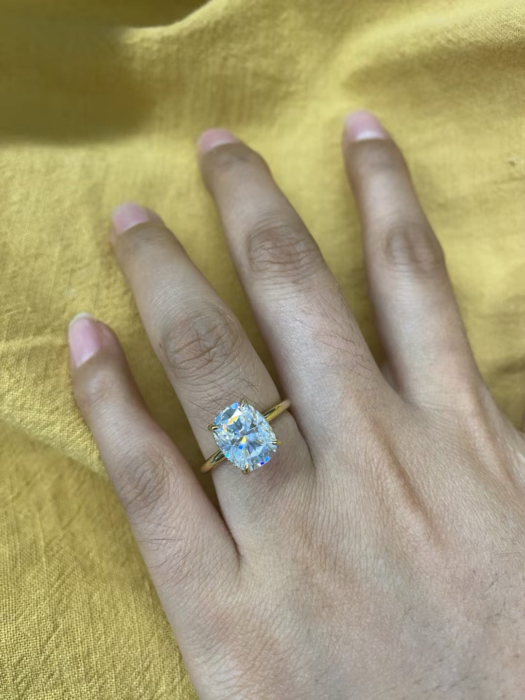 Customer photo review of S925 Moissanite 2.5~4.0 Carat Cushion Cut Engagement Ring Solitaire Promise Ring For Everyday Wear
