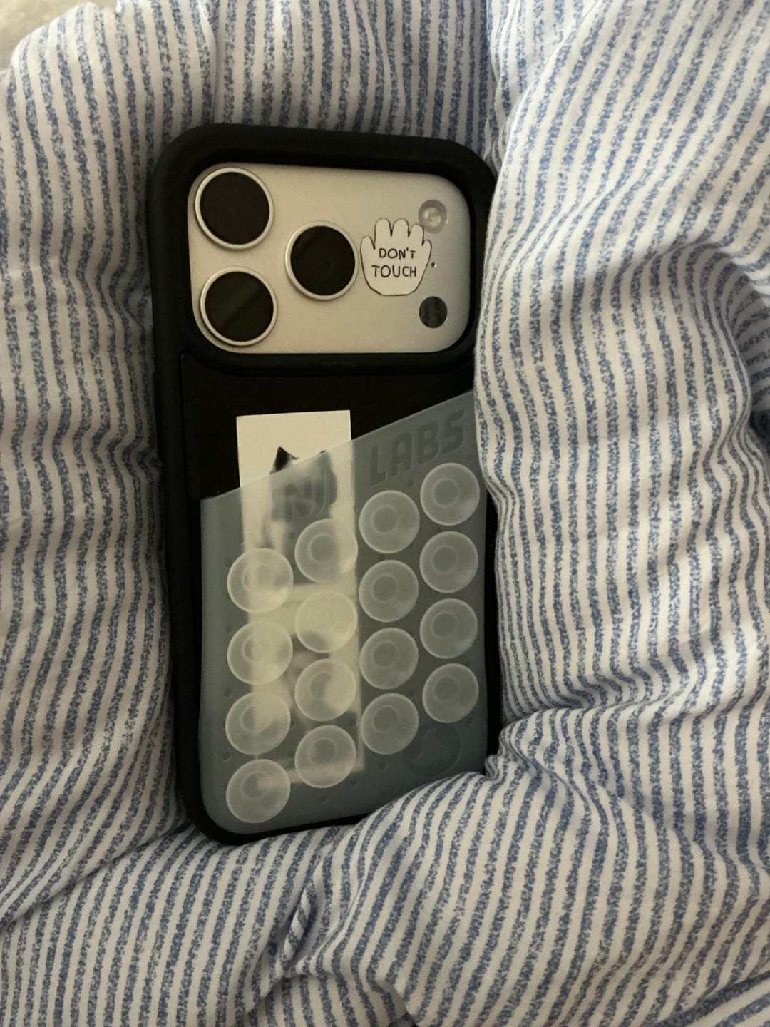 Customer photo review of Octo Pouch - iPhone 17