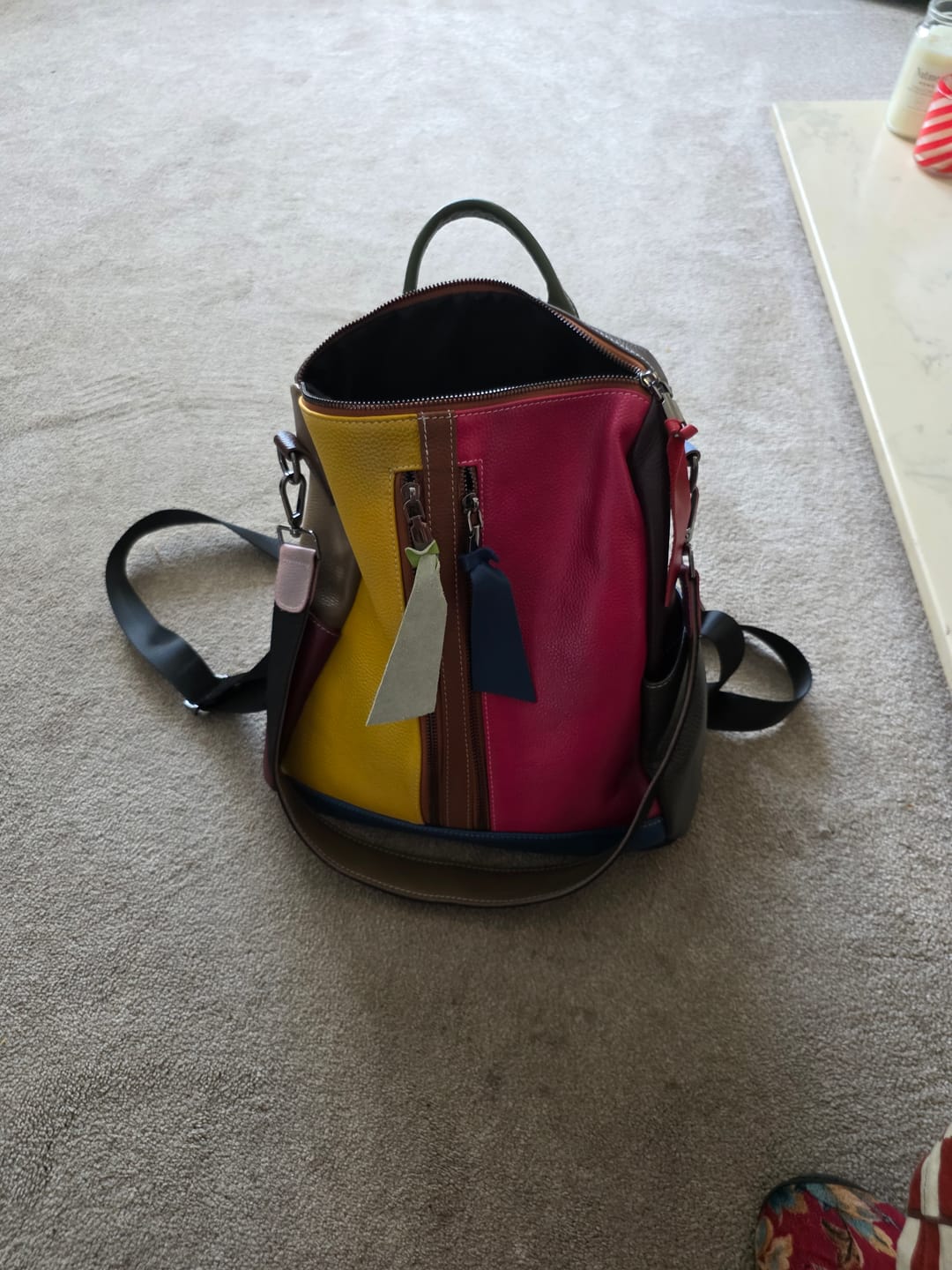 Customer photo review of Multicolor Women Leather Zipper Backpack
