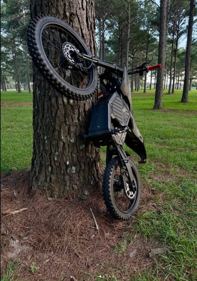 Customer photo review of Eskute® RTX 19"17" 6500W Electric Dirt Bike for Adults