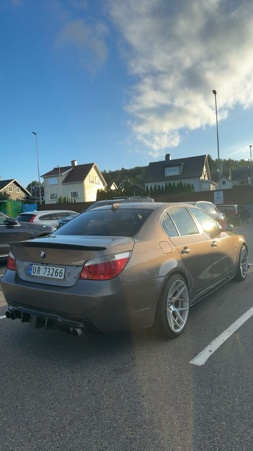 Customer photo review of BMW E60 & E61 Pro F1 Diffuser