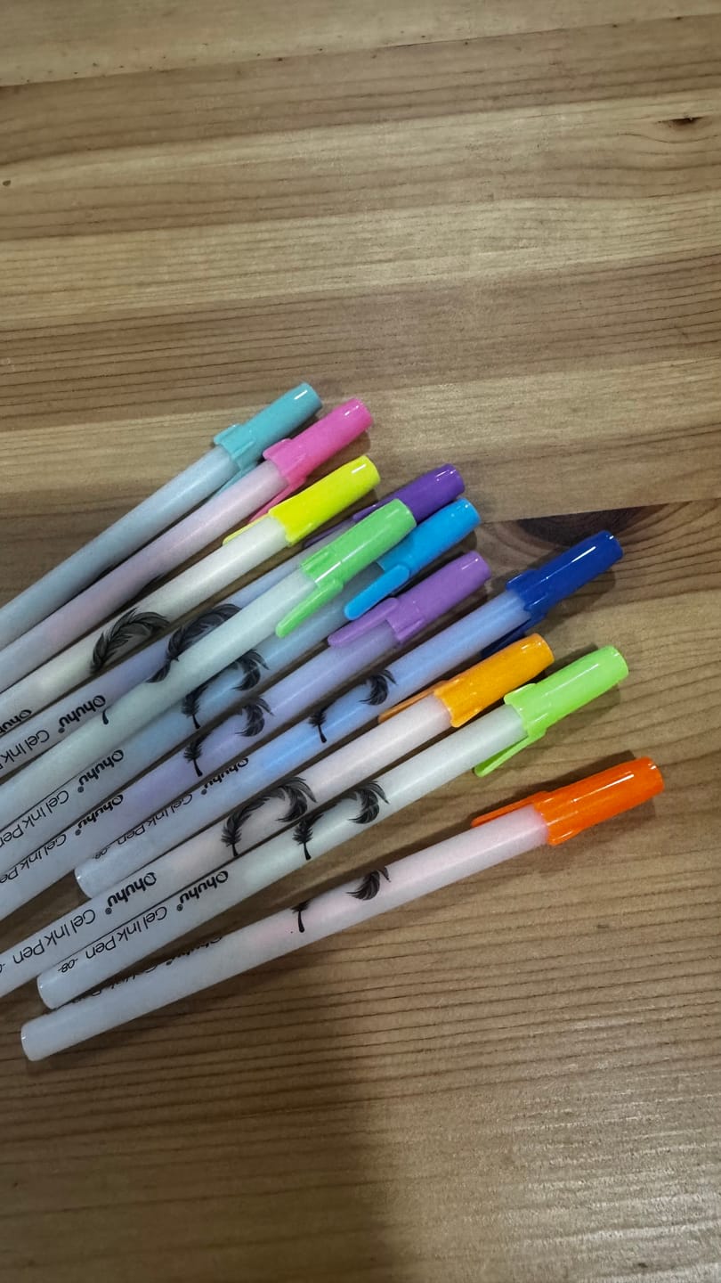 Customer photo review of Ohuhu Gel Pens - Gold, Silver, White & Colorful 12-Pack