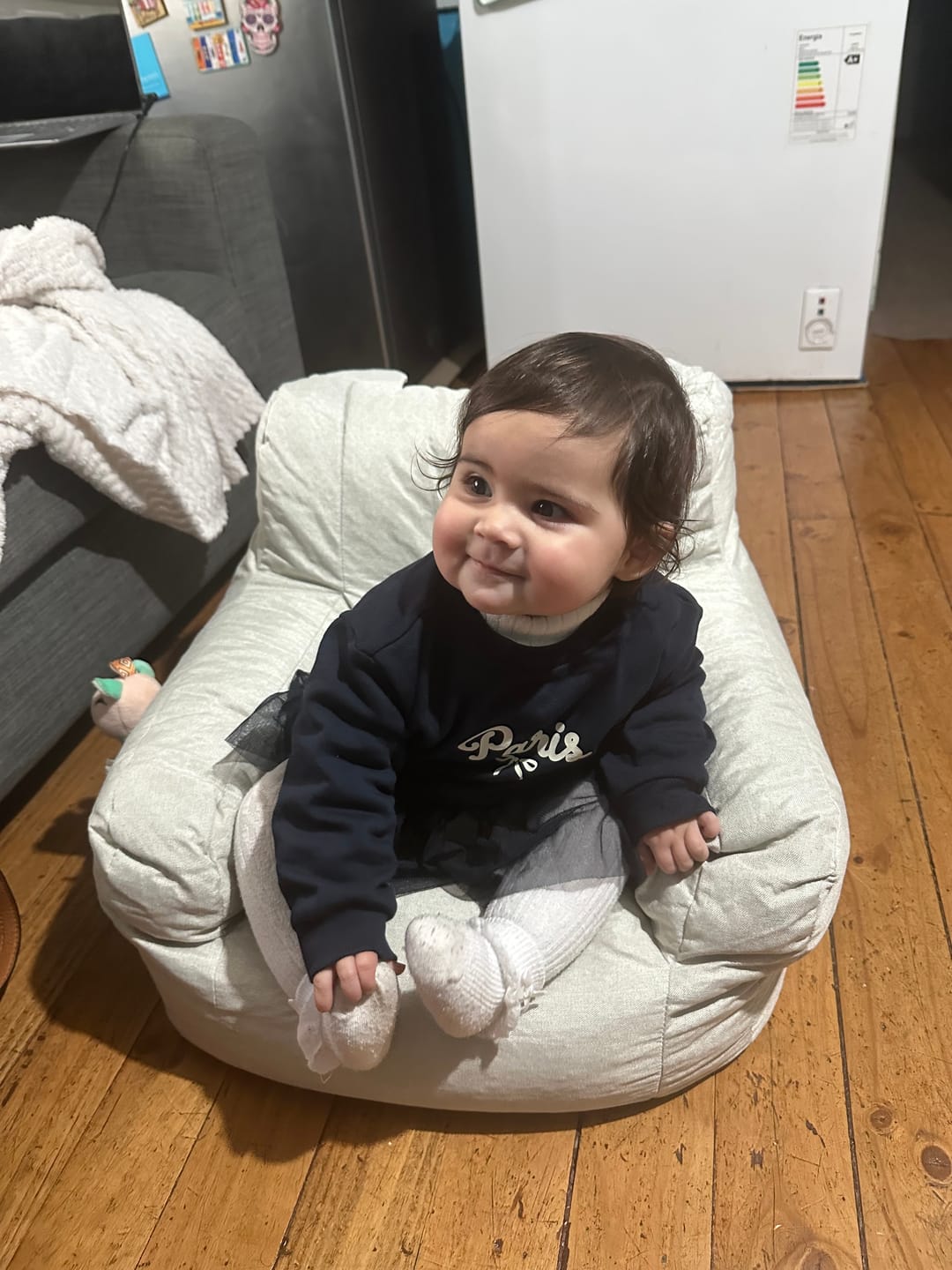Customer photo review of PREVENTA - Sofá puff infantil con descansa brazos