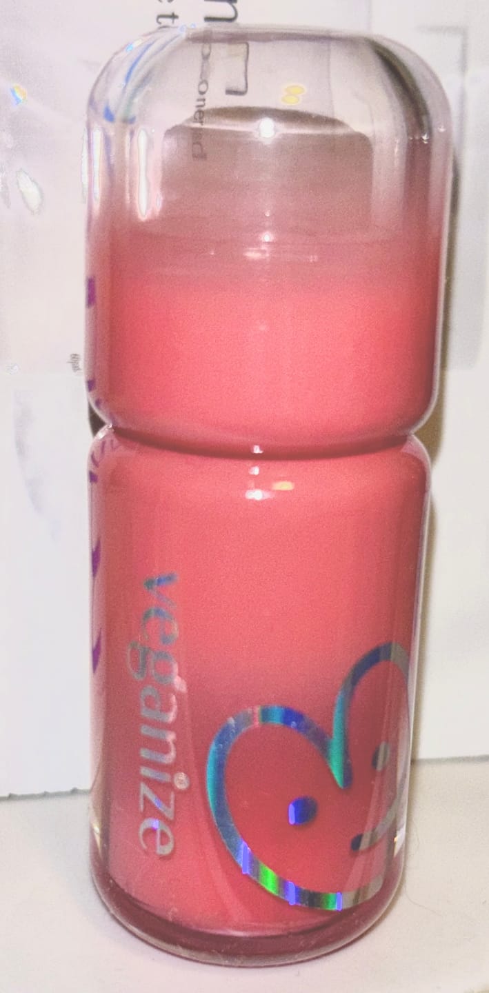 Customer photo review of Veganize 4D Dewyshine Lip Oil Gloss (4ml)