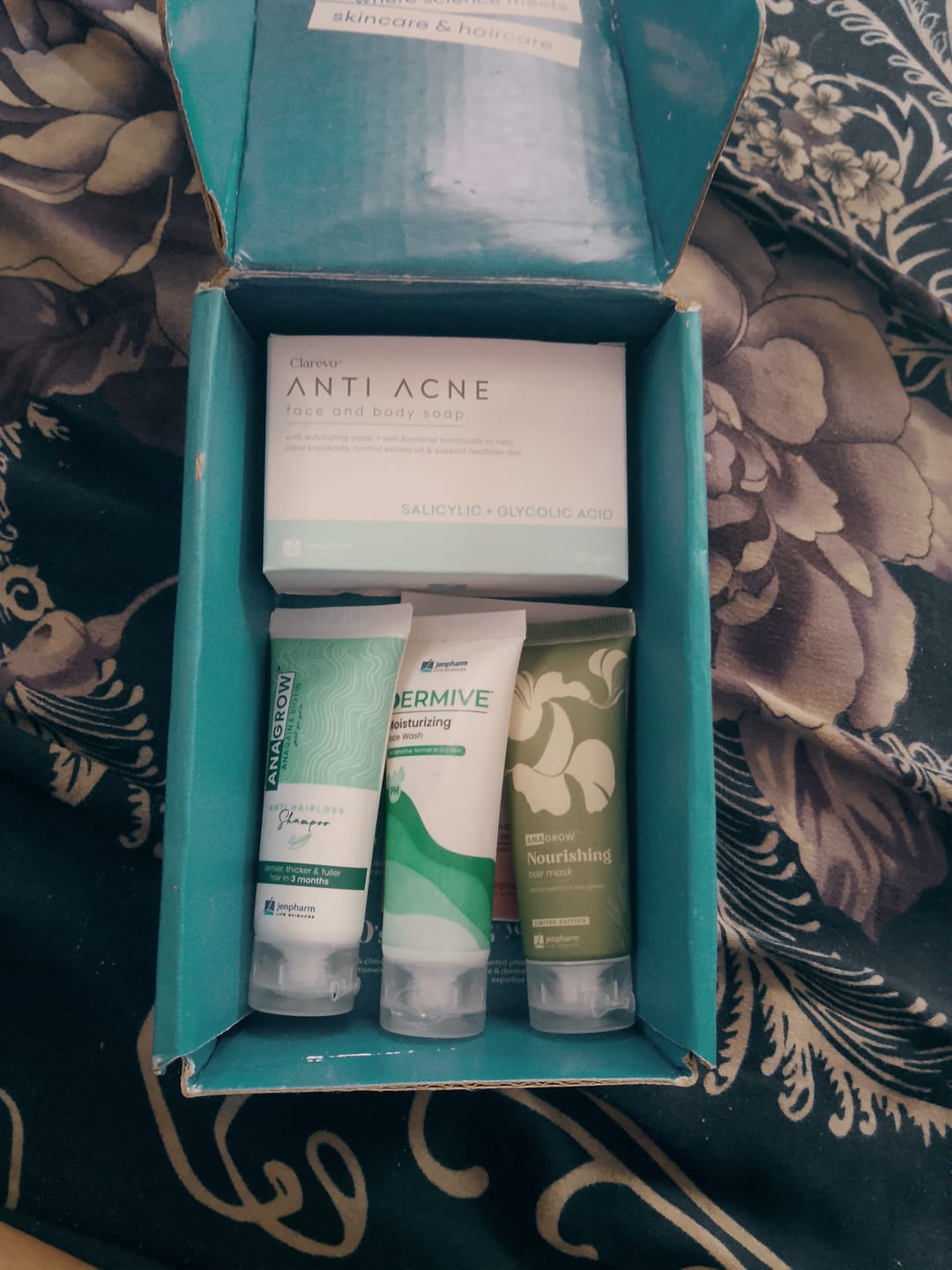 Customer photo review of Clarevo Anti Acne Soap