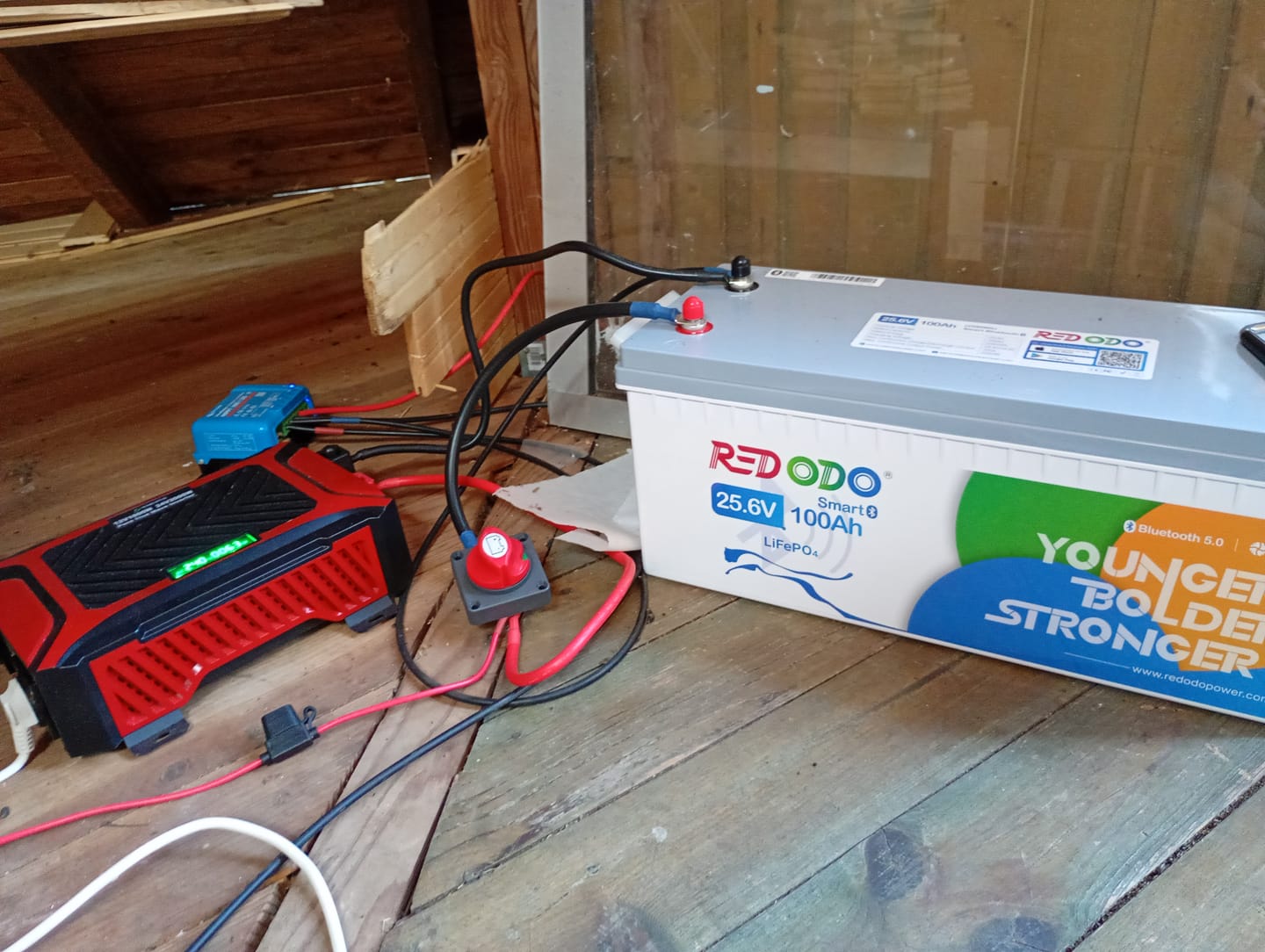Customer photo review of Redodo LiFePO4 24V 100Ah Solarbatterie mit Bluetooth