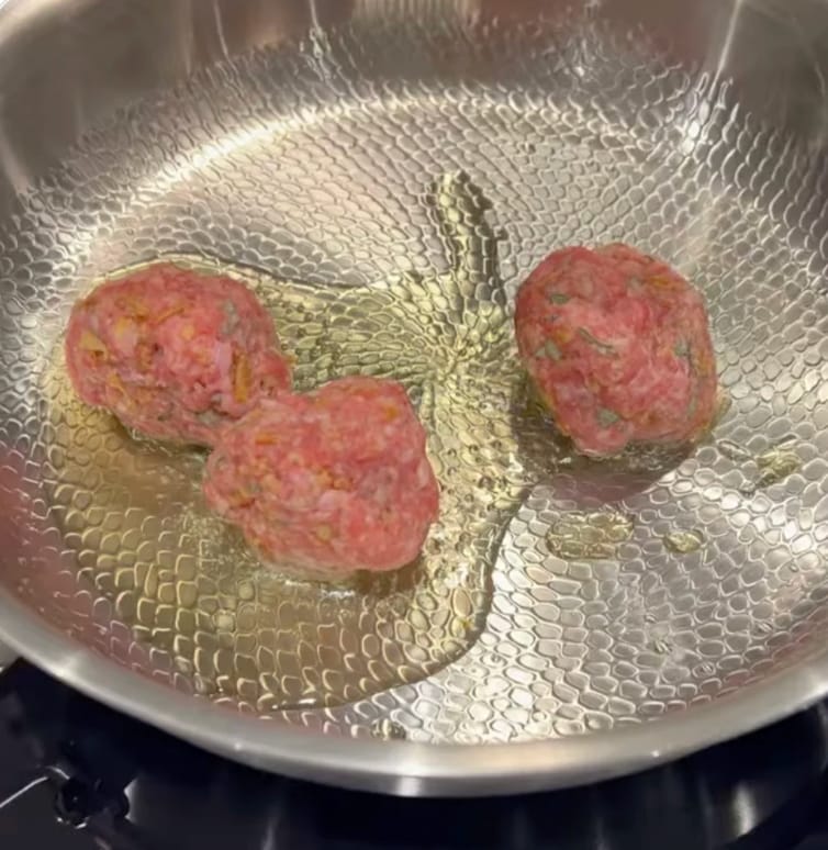 Customer photo review of TitaneX® Titanium Nonstick Frying Pan