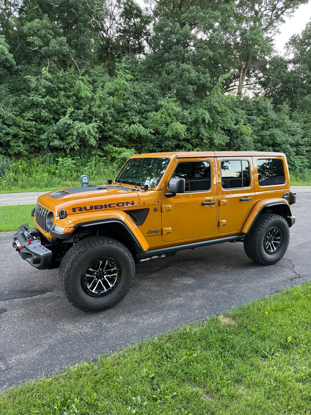 Customer photo review of Premium Fender Vent Decal Set | Matte Black - fits Wrangler JL & Gladiator JT