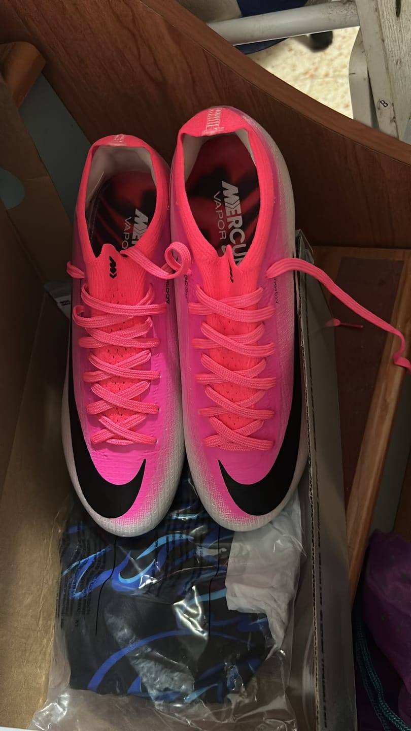 Customer photo review of NIKE AIR ZOOM  MERCURIAL VAPOR 17 ELITE FG